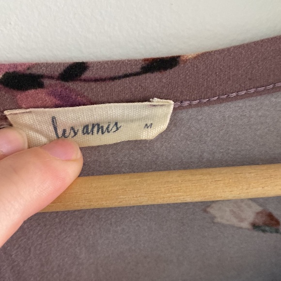 Les Amis Peplum 3/4 sleeve flower top - Picture 3 of 3